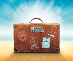 Travelling in UK or Overseas – Why chose a broker for your insurance?